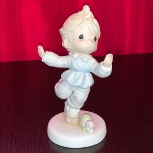 Precious moments happy trip figurine